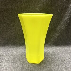 Vintage Diamond Line Flower Hexagonal Vase Neon Yellow Model 43-1992 USA Made 8"